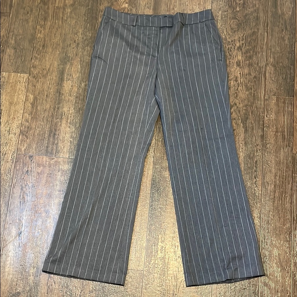 New York and Company Gray Pinstripe Trousers Women Size 10